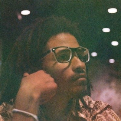 Menefese Kudumu-Clavell Menefese Kudumu-Clavell